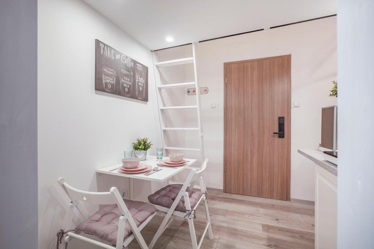 D'Crown Residences Budapest Luaran gambar
