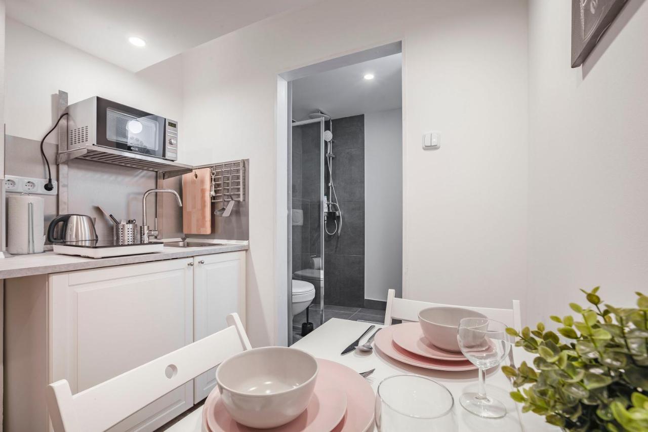D'Crown Residences Budapest Luaran gambar