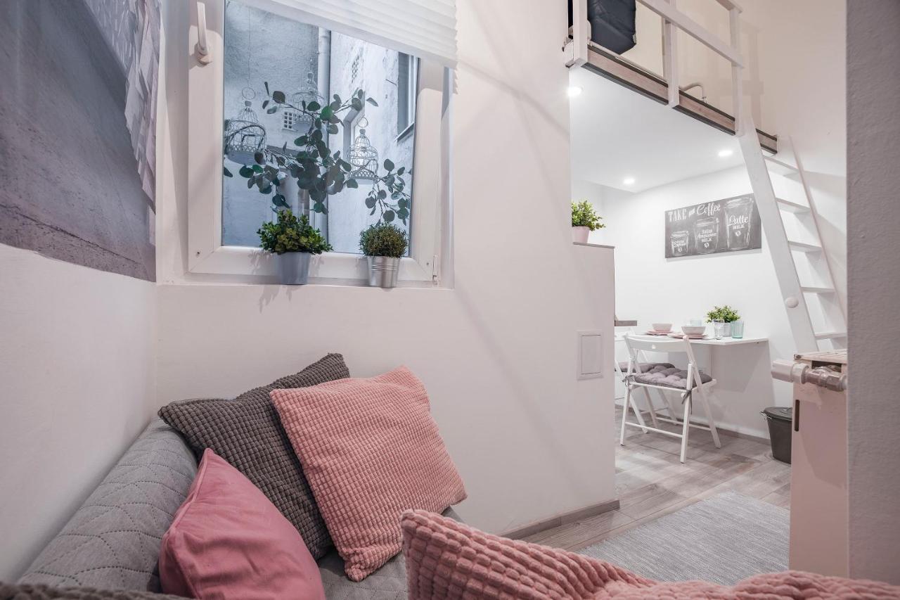 D'Crown Residences Budapest Luaran gambar