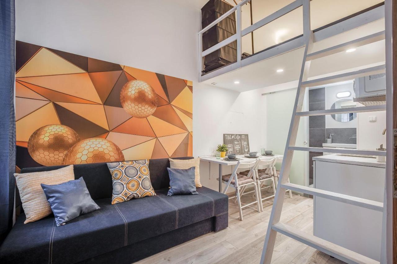 D'Crown Residences Budapest Luaran gambar