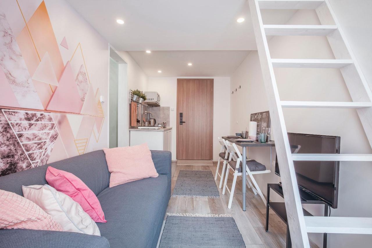 D'Crown Residences Budapest Luaran gambar