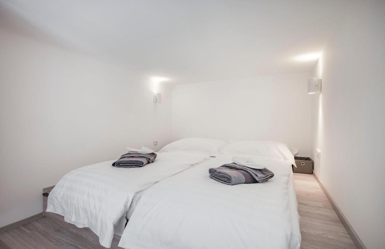 D'Crown Residences Budapest Luaran gambar