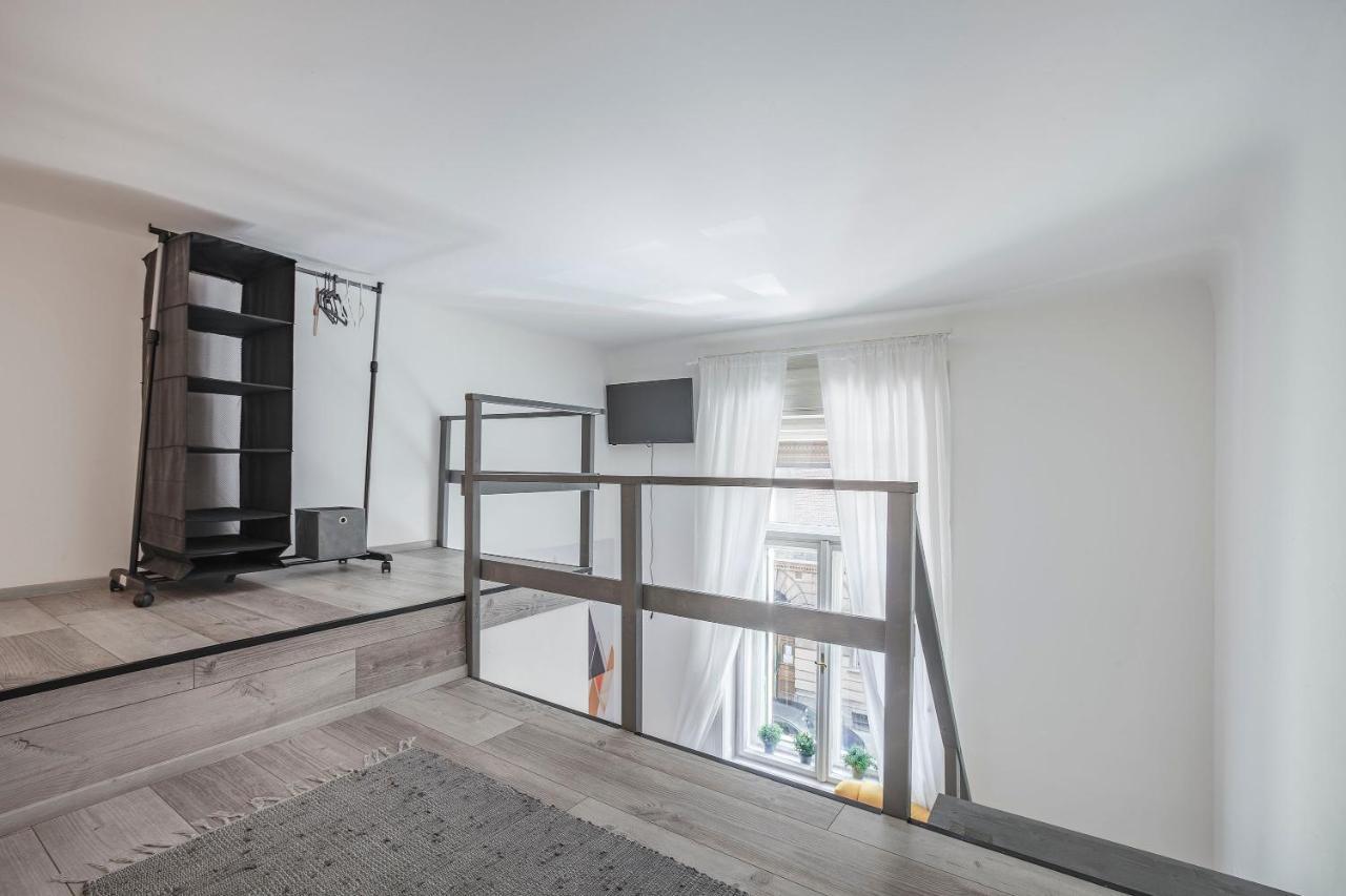 D'Crown Residences Budapest Luaran gambar